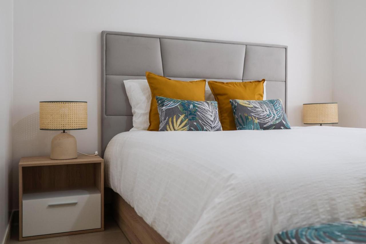 Manelmar Apartment *